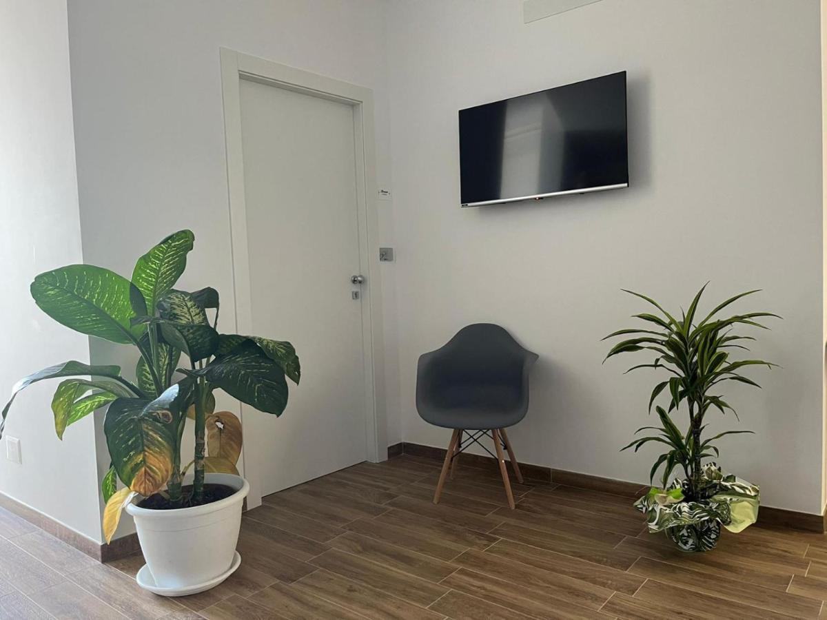 B&B Dea Gela Buitenkant foto